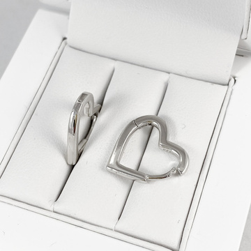 Stříbrné náušnice ve tvaru SRDCE